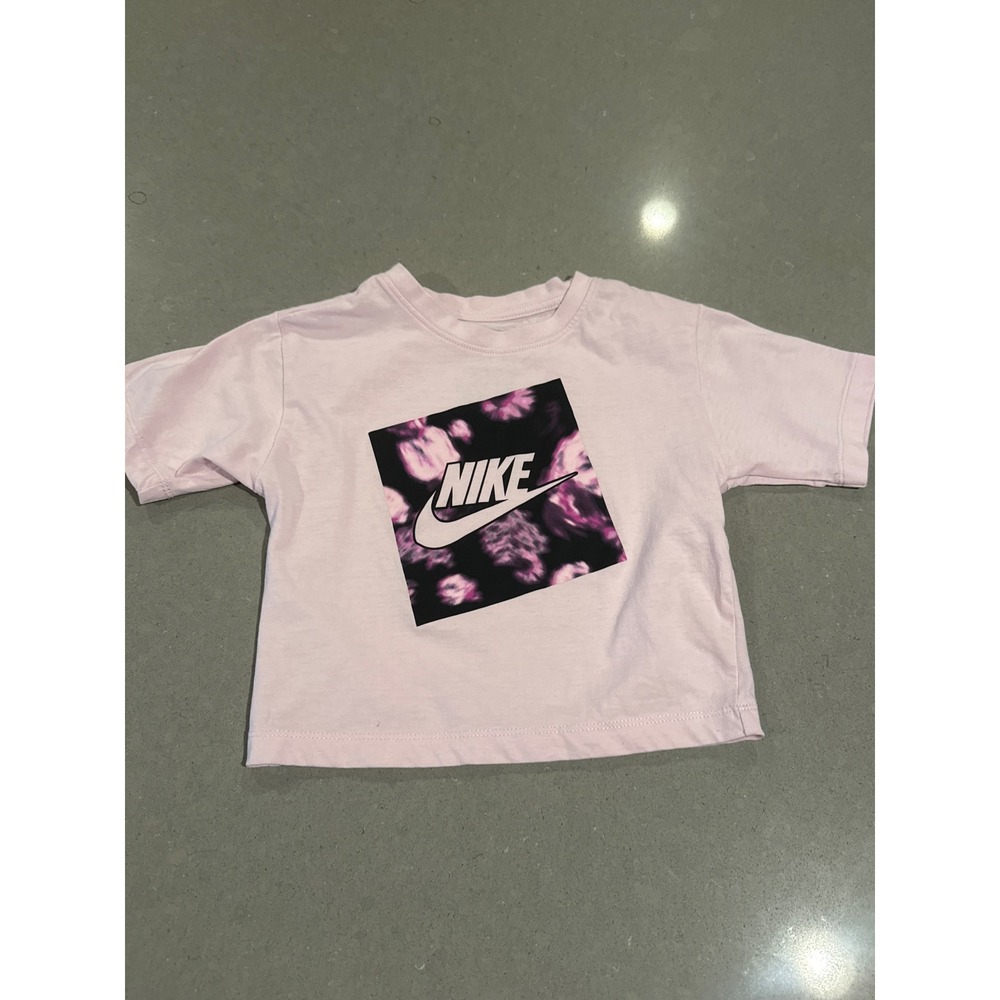 Nike Kids Girls Pink Graphic T-Shirt Short Sleeve‎ Casual Top Size 3-4 Years